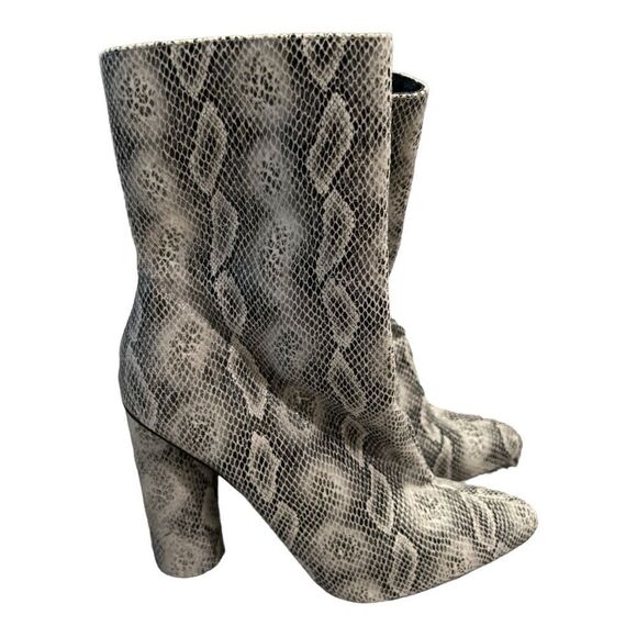 Cape Robbin Boas snake print zipper boots size 7M - Picture 3 of 4